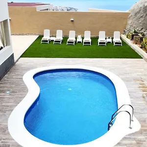 https://villa-masca-costa-adeje.tenerifehoteles.net